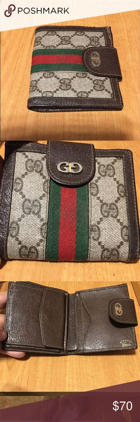 authentic vintage gucci wallet.